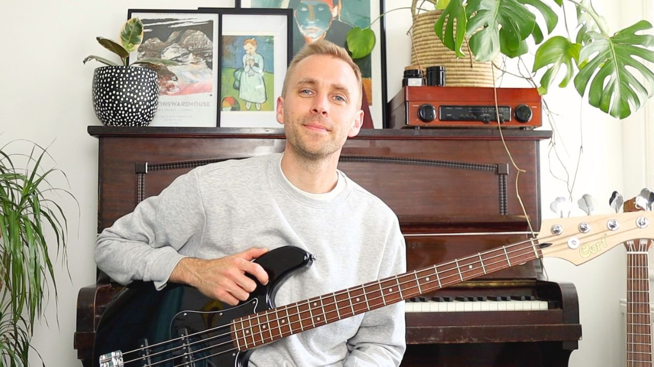 Cours de basse et guitare ( Teddybasse Instagram )