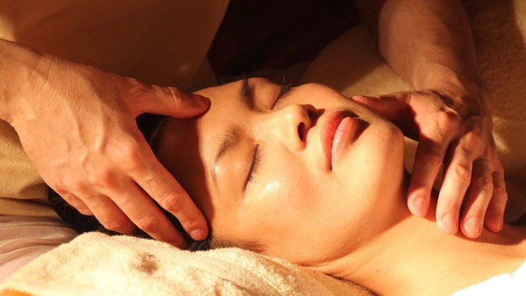 Acupressure - Treat Your Health Conditions Naturally, Feel Healthier, Happier And More Balanced! 