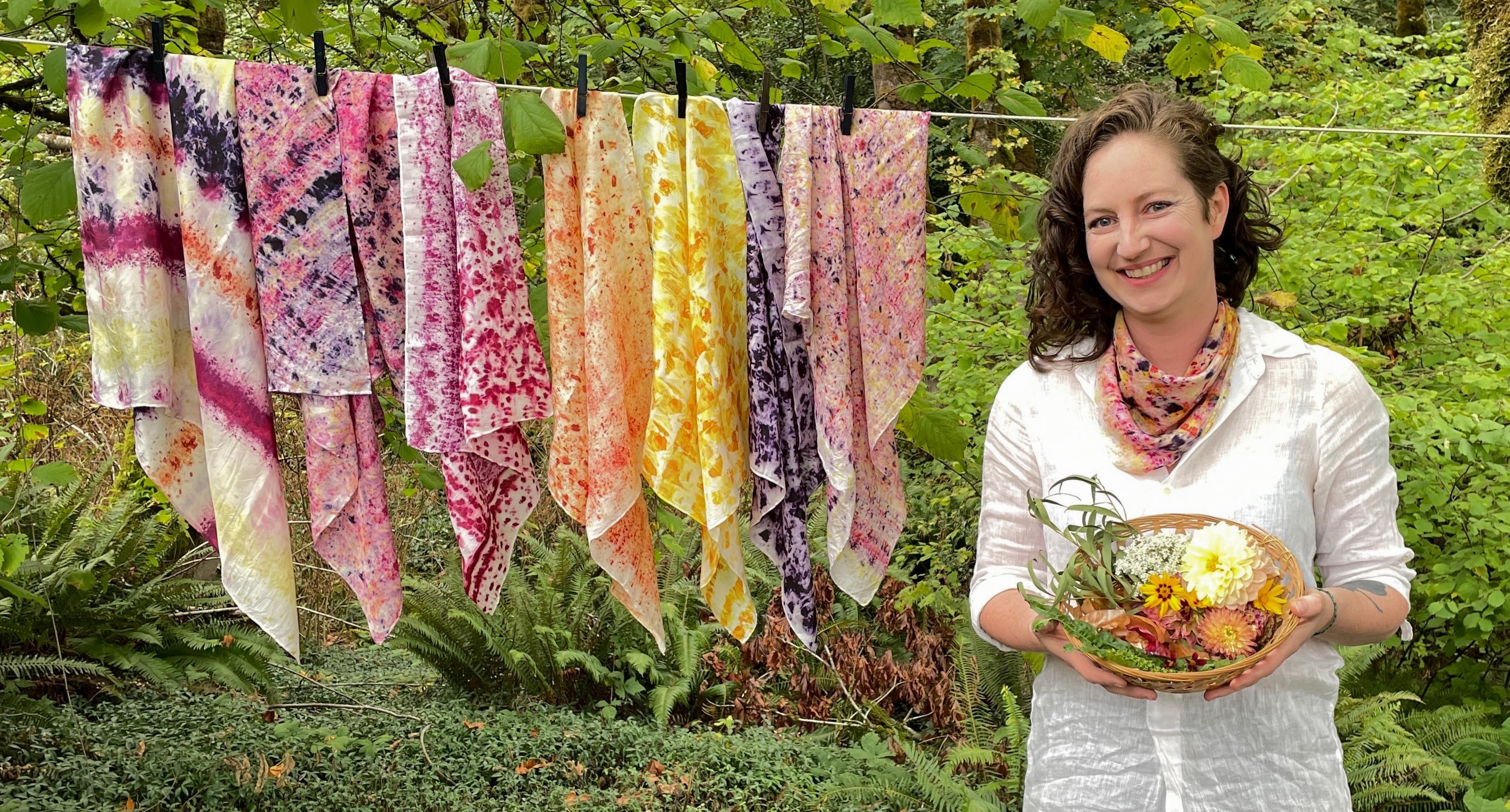 NATURAL DYEING FOR BEGINNERS: Guide On How To Naturally Dye Fabric, Making  Organic Dyes And More