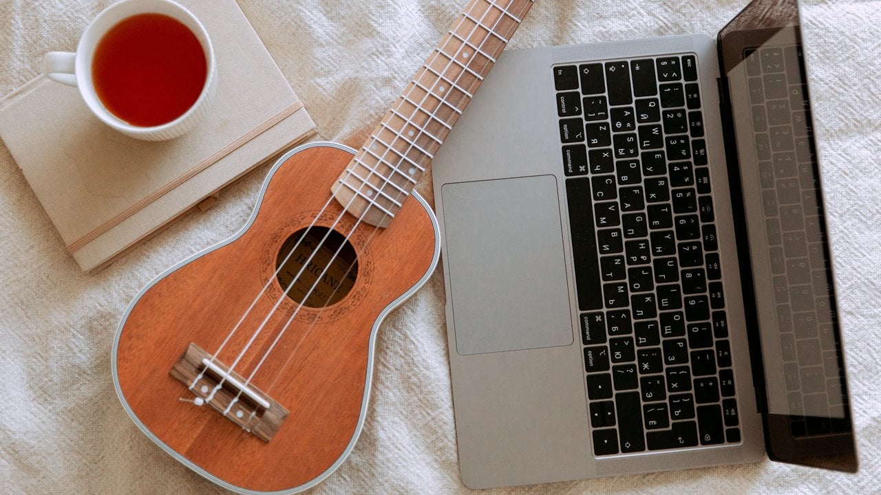 The Strokes - You Only Live Once - Ukulele Tutorial - Picking, Strumming &  Play Along 