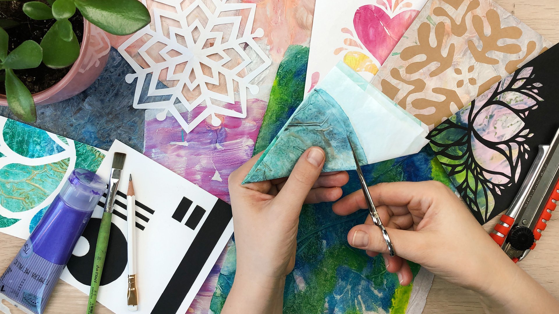 Paper Snowflakes For Kids!: 6 Progressive Levels of Paper Folding