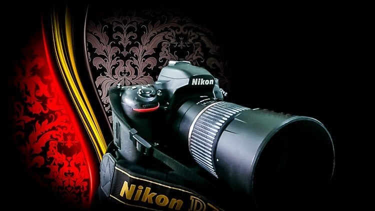 Nikon y Canon están dejando de fabricar cámaras réflex y la culpa es de los  móviles