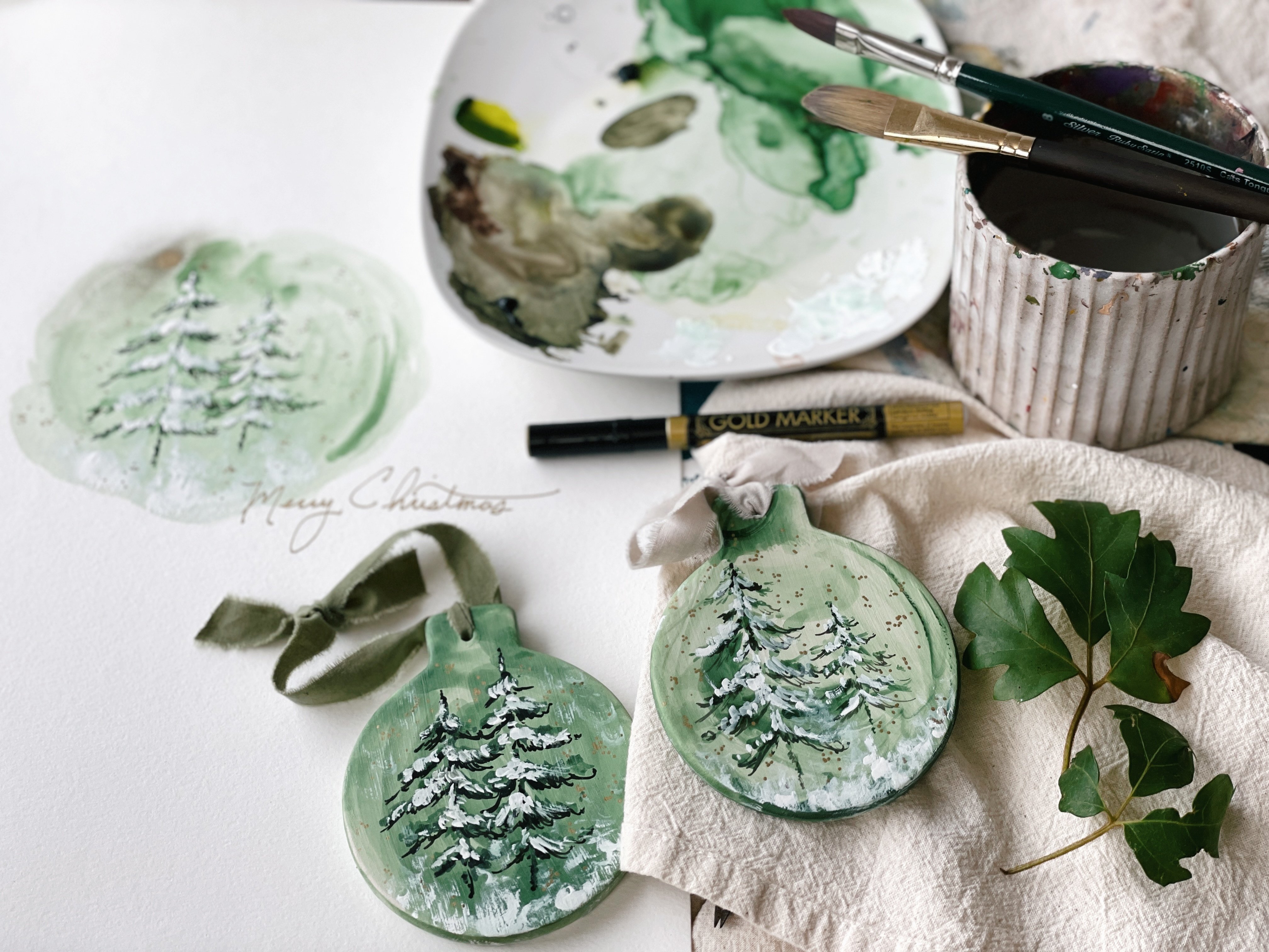 Ceramic Ornament Painting with Watercolor and Gouache Cara